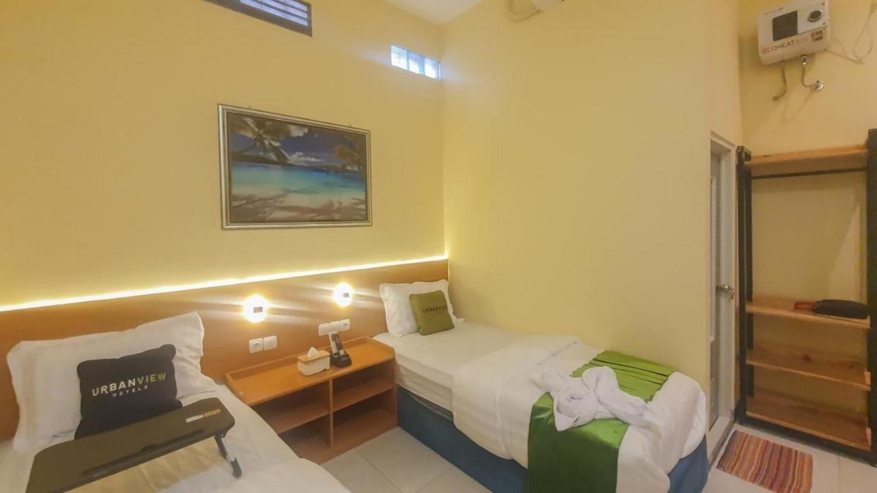 Urbanview Hotel Sakura Kampung Inggris Pare By Reddoorz Exterior photo