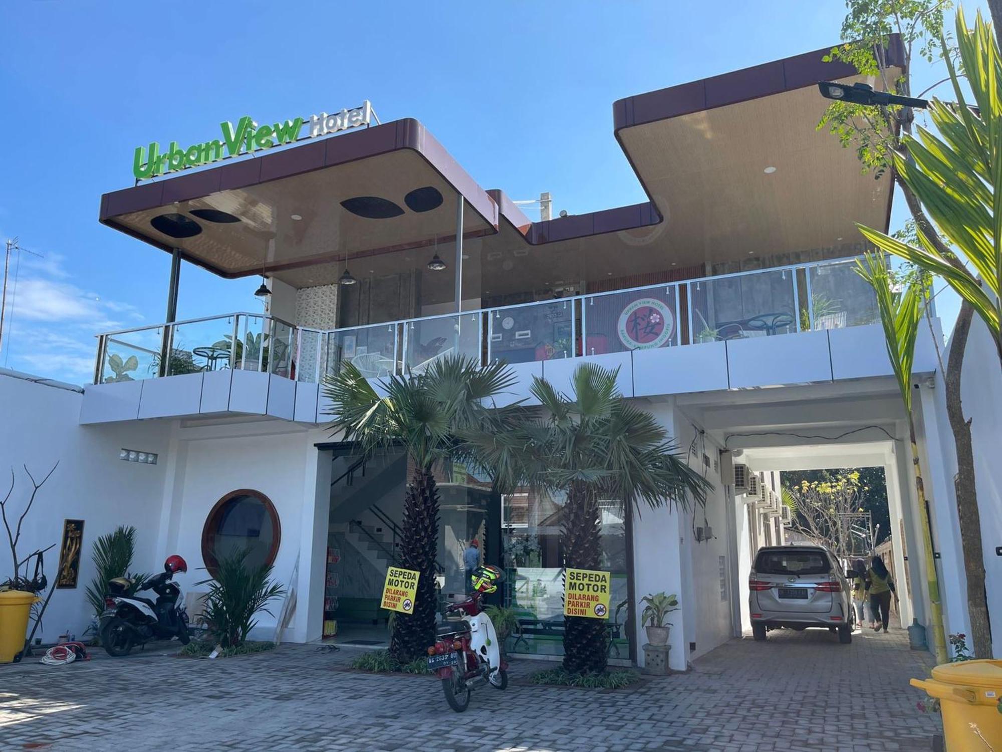 Urbanview Hotel Sakura Kampung Inggris Pare By Reddoorz Exterior photo